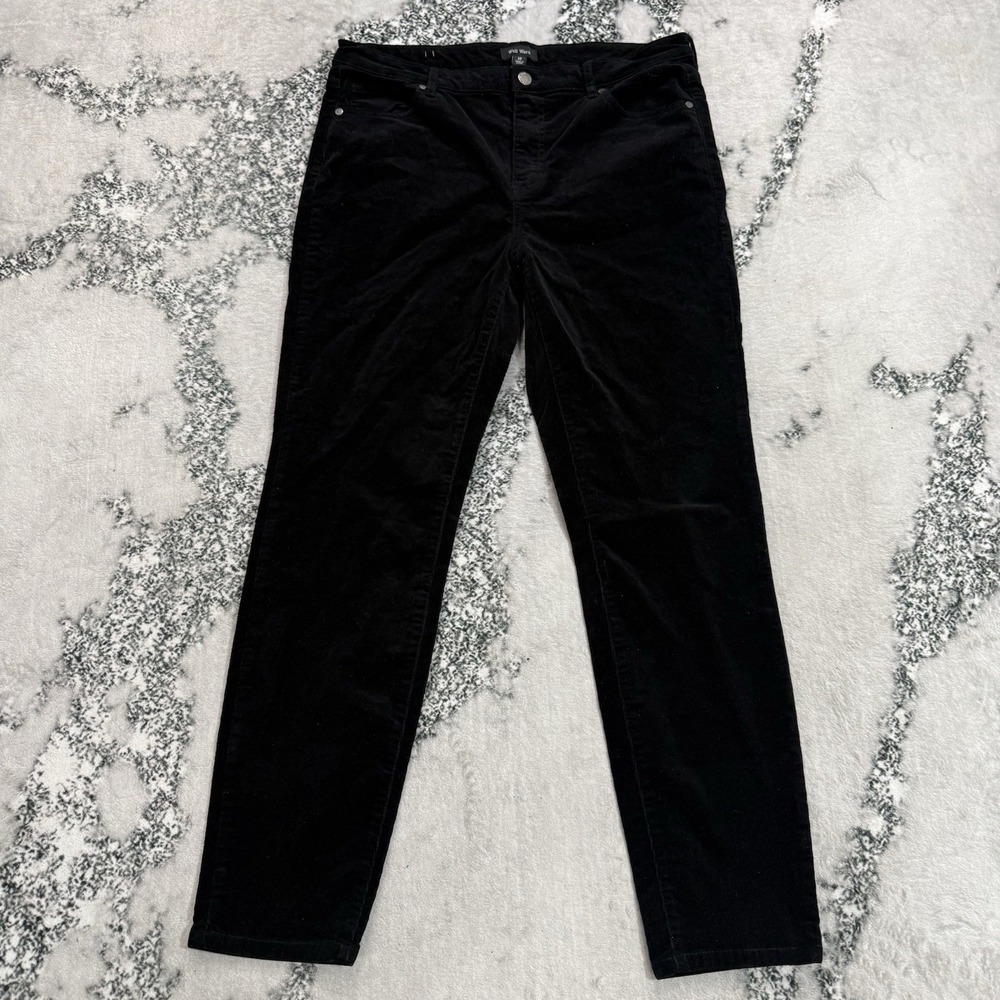 Well Worn Womens Size 12 Black Velvet Pants Cotton Blend Stretch Straight Leg
